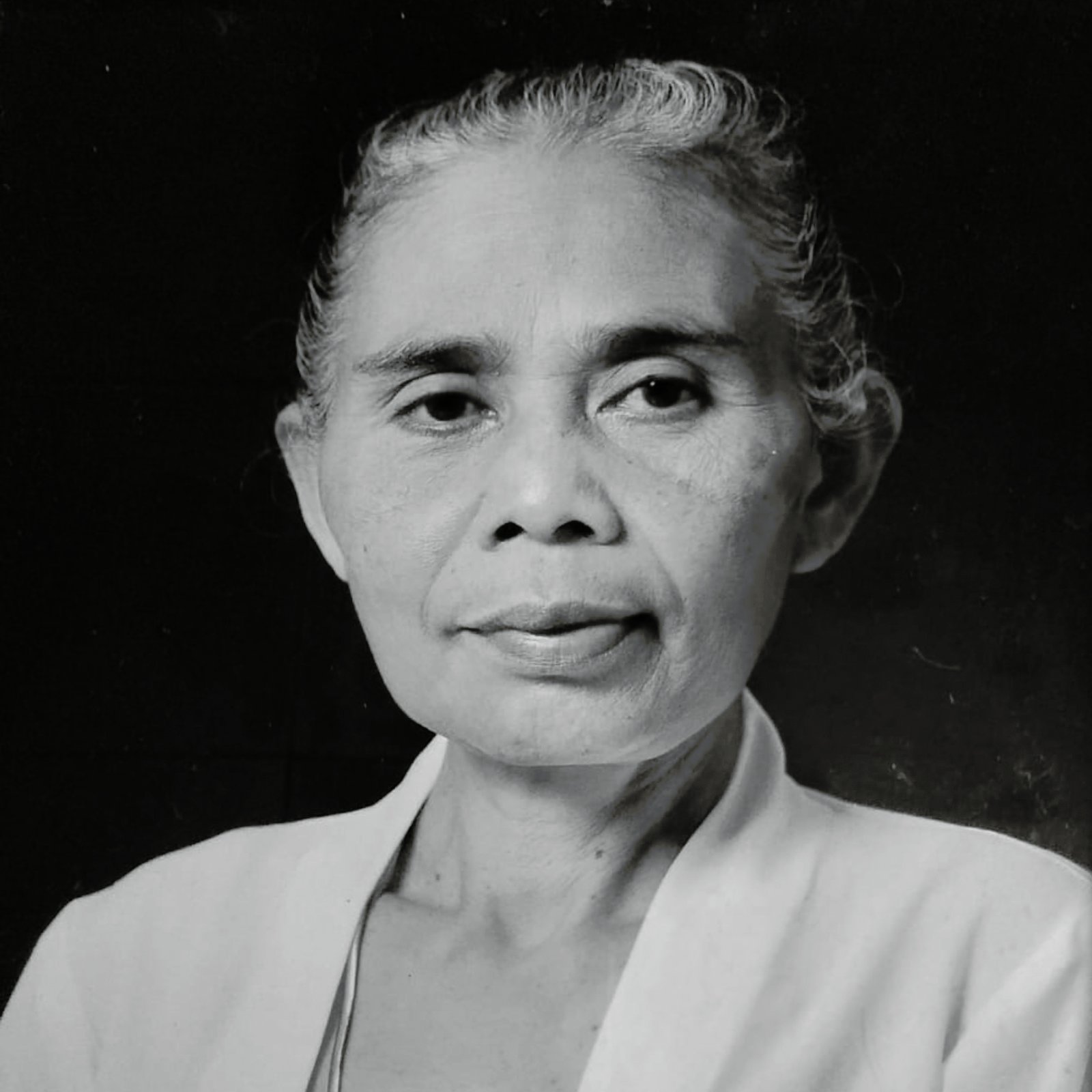 mangku_muriati_artsubs_contemporay_art_balinese_kamasa_painter_posttradition_indonesia