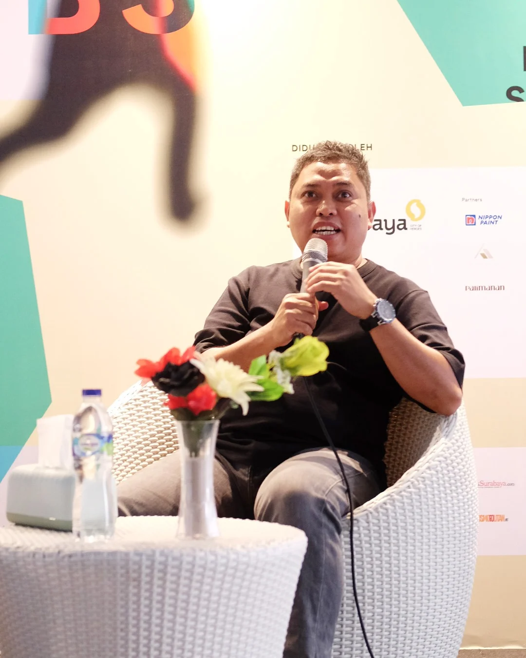 Andy Rahman Padukan Arsitektur Nusantara dengan Seni Kontemporer