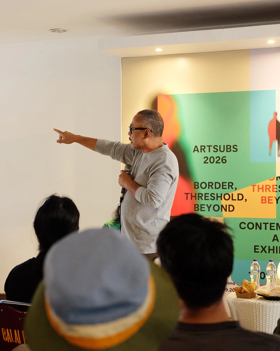 Fotografi Menyeberangi Batas Jurnalistik dan Seni Rupa Kontemporer