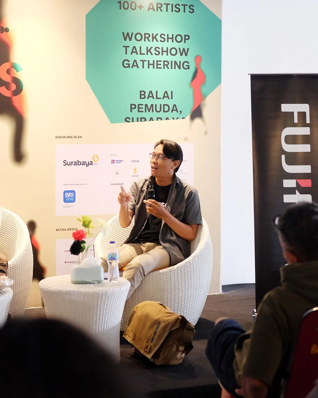 Fotografi Menyeberangi Batas Jurnalistik dan Seni Rupa Kontemporer
